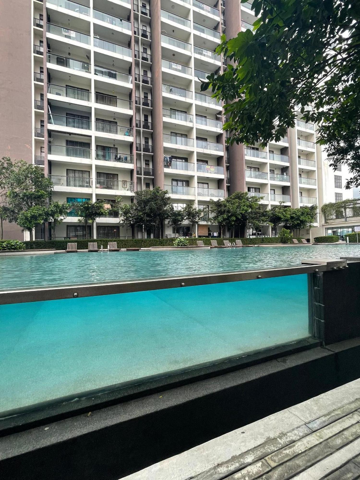 Urban 360 Studio Love Rara Suite Homestay Cuevas de Batu Exterior foto